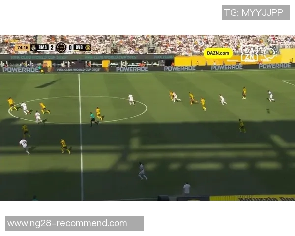 德甲激战：多特蒙德惊险战胜巴萨神扑与十大进球精彩回顾